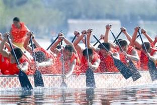 传奇！曹赟定成申花队史首位达到联赛300场里程碑球员